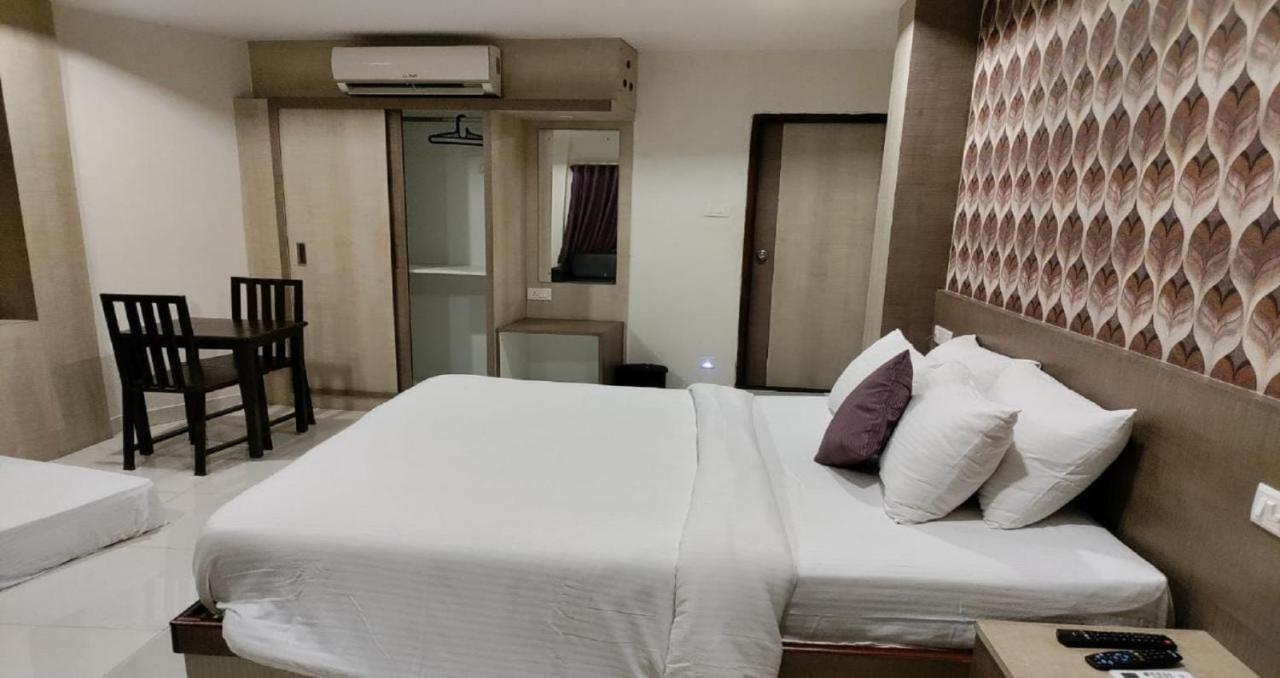 Hotel Ramtel Inn Madurai Bagian luar foto